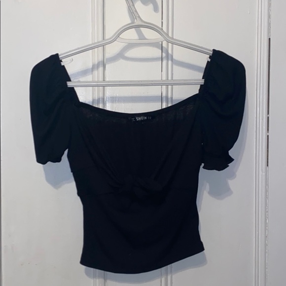 Bow tied up top - Picture 2 of 3